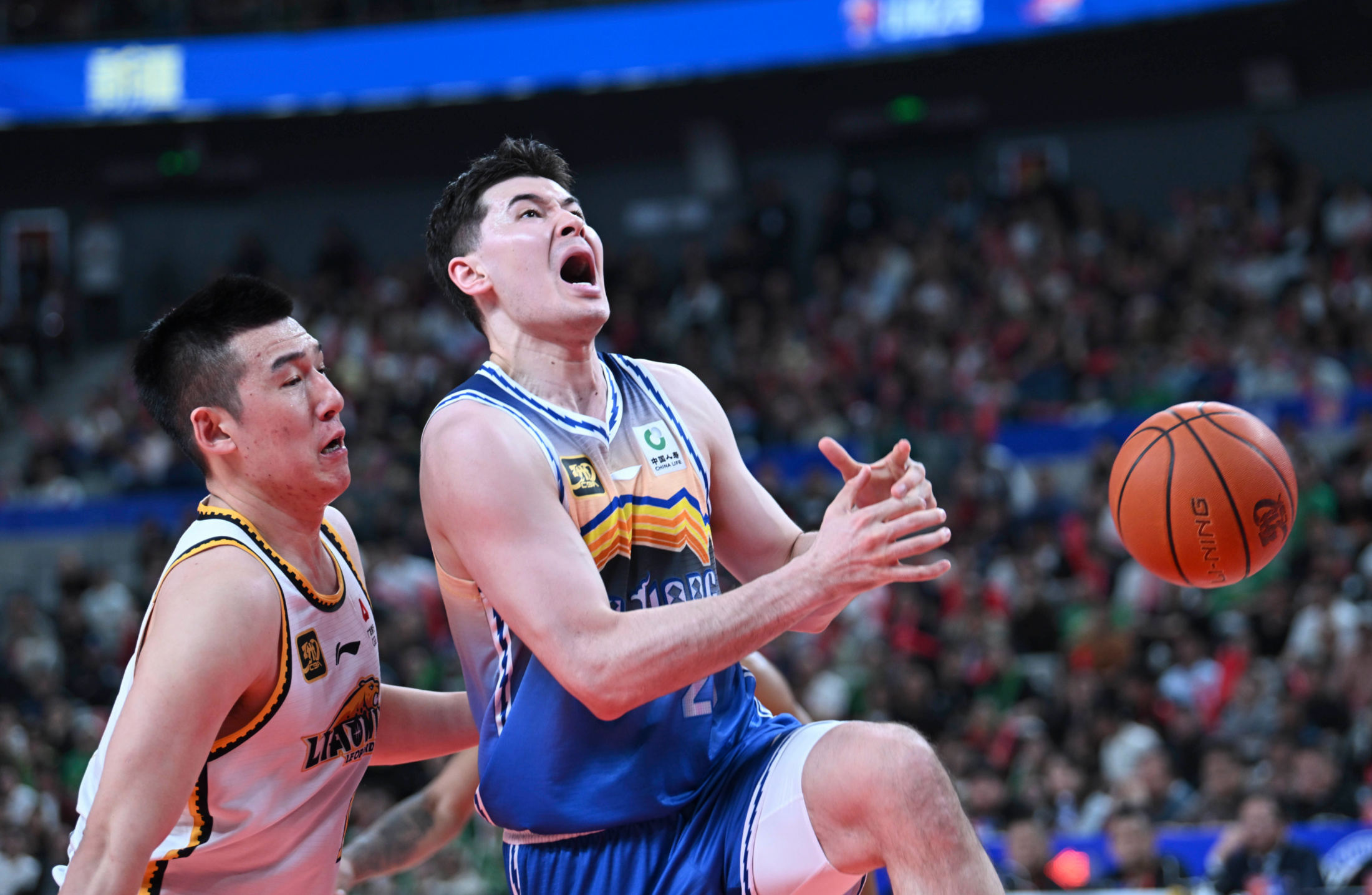 星空体育全站 -集结日体能课后，俄克拉荷马雷霆强势反弹备战CBA常规赛，态度坚定，年轻球员得到机会的简单介绍