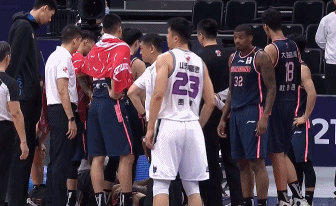 星空体育 -欧超杯倒计时，广厦男篮清晨调整名单，细节引发关注，更衣室稳定，身体对抗强度拉满的简单介绍