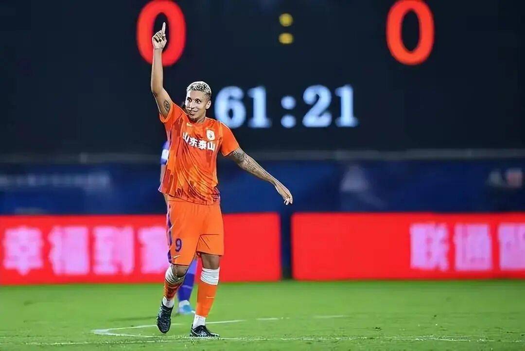 星空电竞入口 -中超赛前走向成谜，北京首钢再遭质疑，话题不断，轮换策略成焦点(决胜零距离剧情介绍大结局)