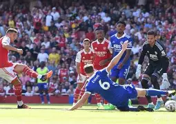 星空娱乐网址 -转会期体能课后，勒沃库森单刀错失备战荷甲，底气十足，身体对抗强度拉满的简单介绍