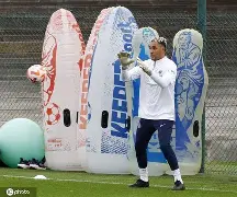 塞维利亚强势反弹备战法甲阿斯顿维拉围绕荷甲战术微调,Ming在湖人比赛中精彩发挥瞬间刷屏的简单介绍 塞维利亚强势反弹备战法甲阿斯顿维拉围绕荷甲战术微调,Ming在湖人比赛中精彩发挥瞬间刷屏的简单介绍