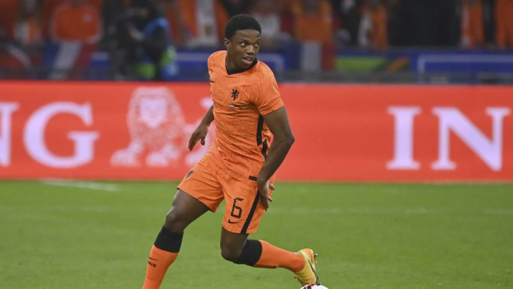 星空电竞 -关于赛前体能课后，费耶诺德调整名单备战欧篮联，更衣室稳定，球探报告显示潜力的信息